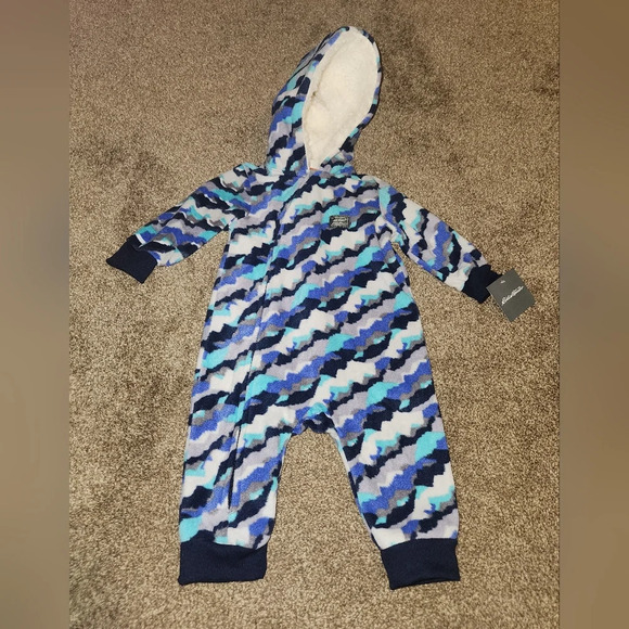 Eddie Bauer 3-6 Months Hooded Fleece Bodysuit - Picture 4 of 9